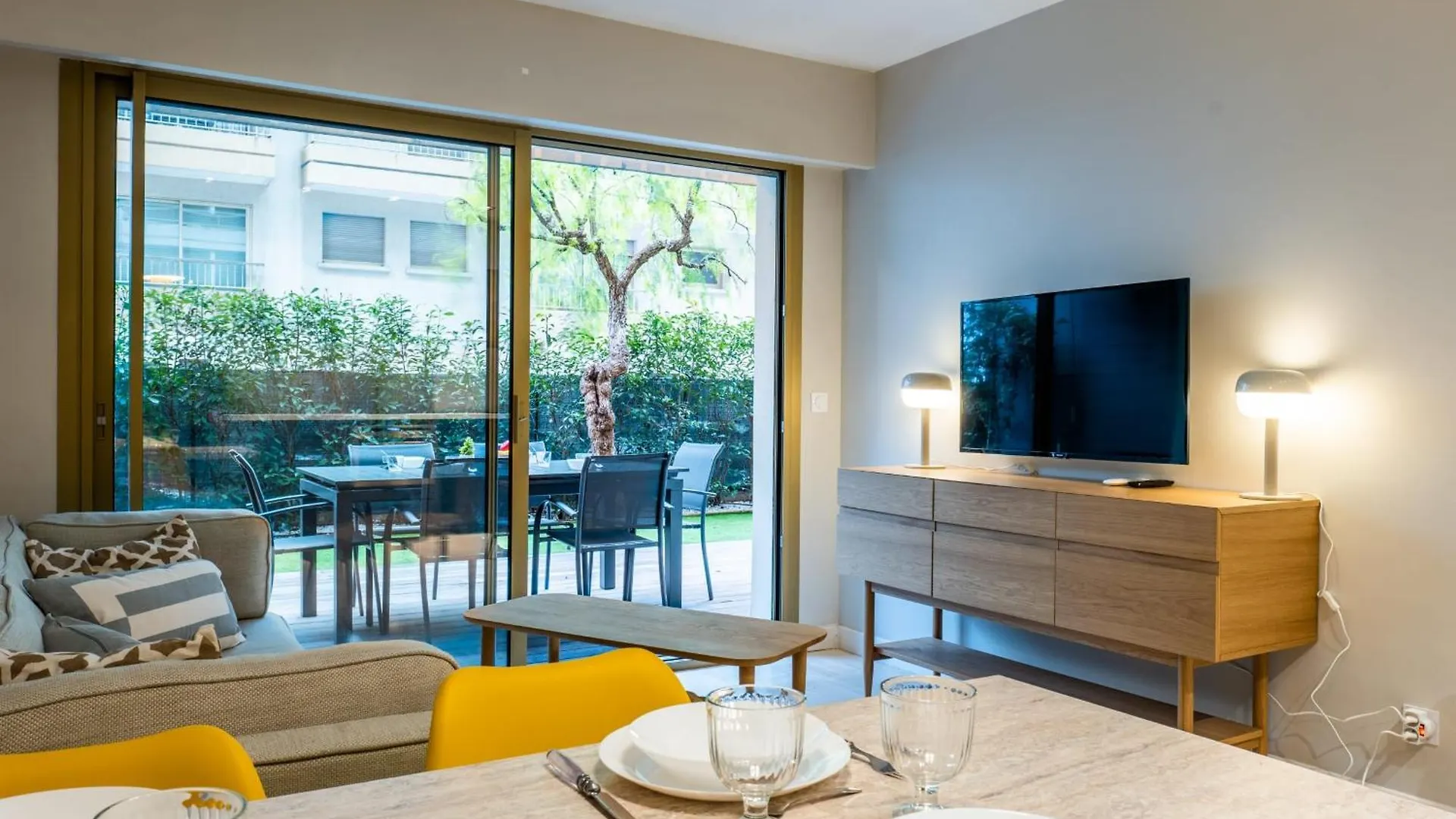 Downtown Cannes Apartment With Garden France