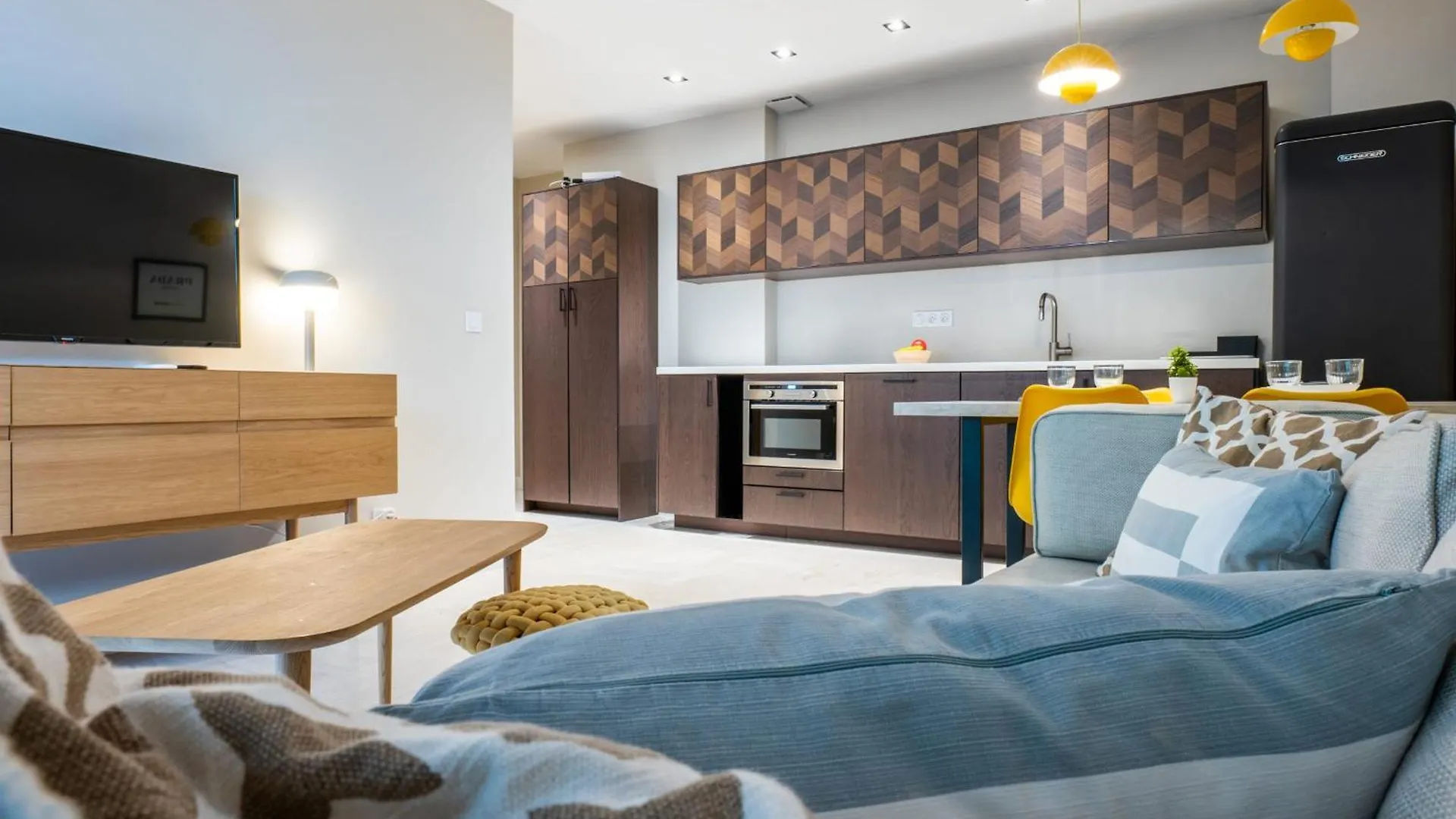 Downtown Cannes Apartment With Garden location
